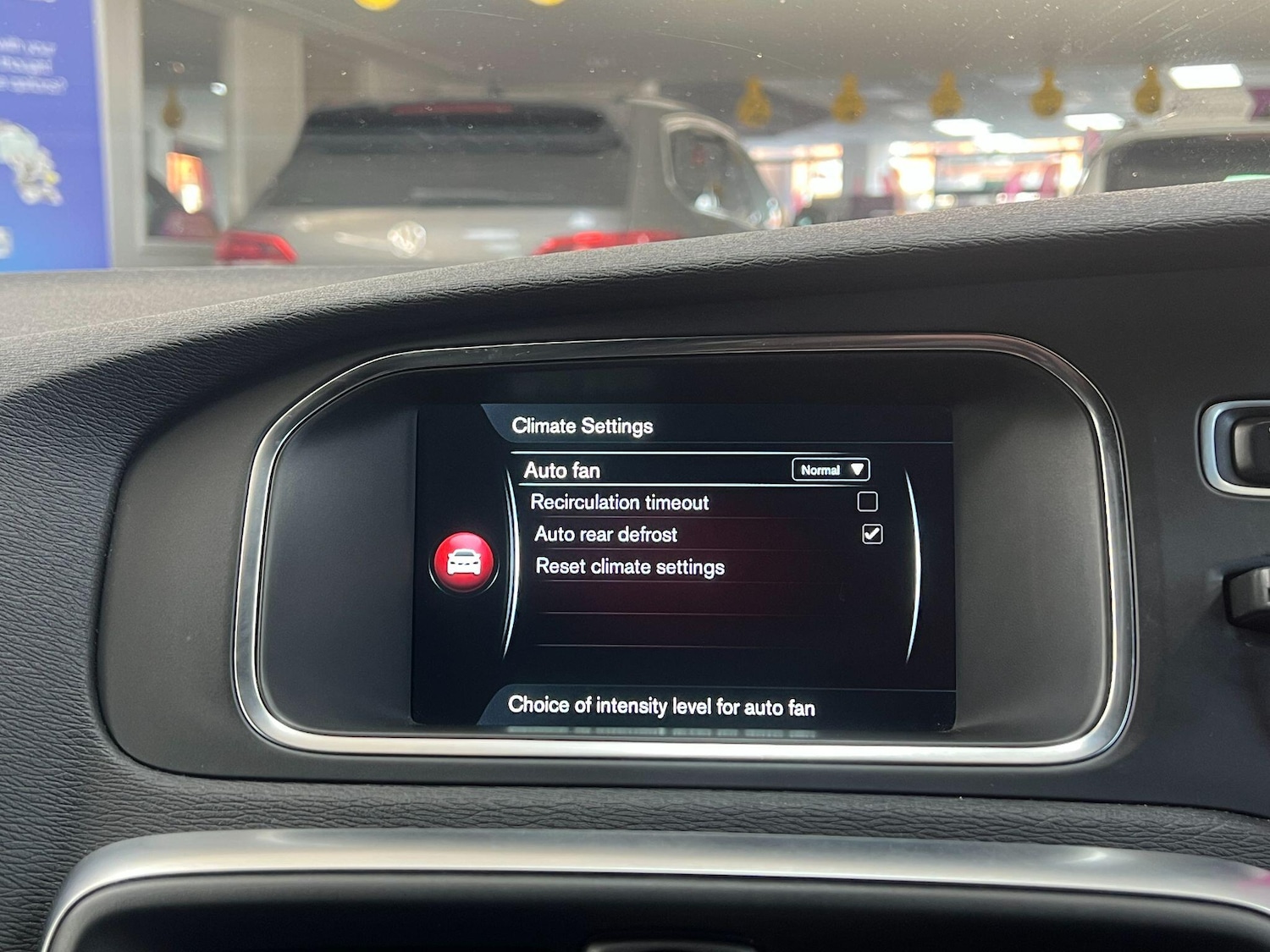 Used Volvo V40 2016 for sale - 77074561: Photo 57