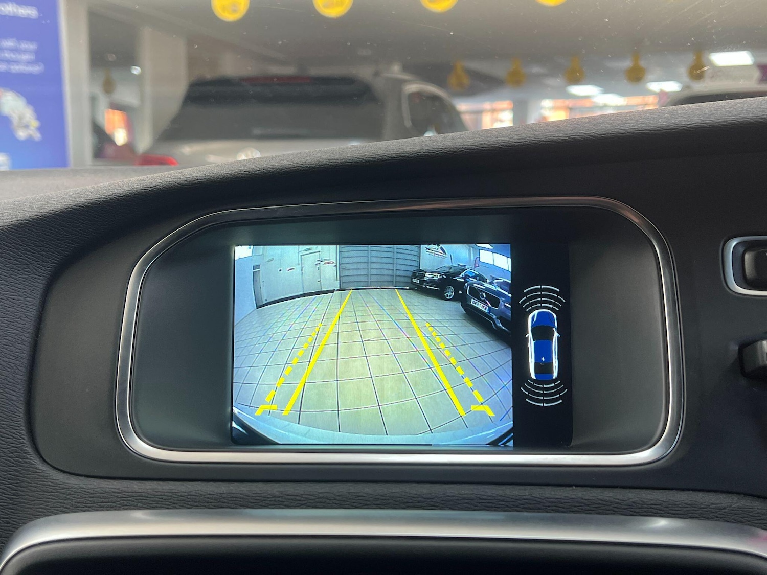 Used Volvo V40 2016 for sale - 77074561: Photo 7