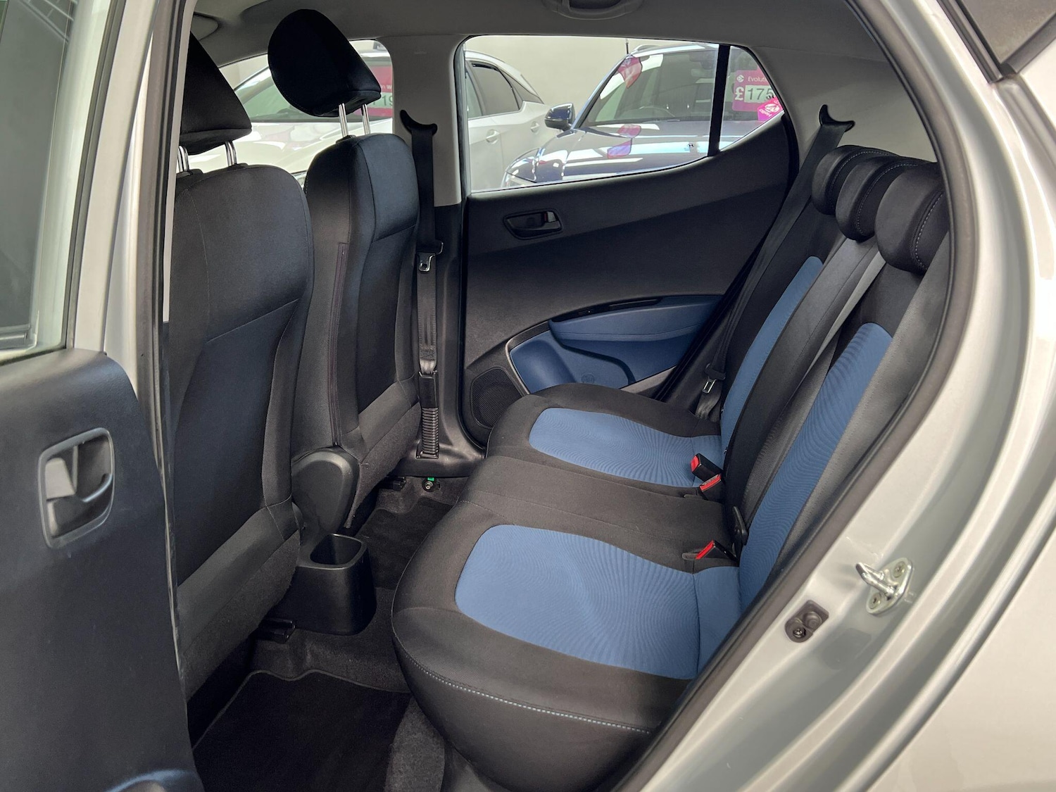 Used Hyundai i10 for sale - 77057600: Photo 23