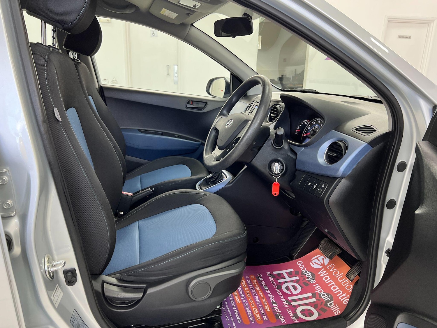 Used Hyundai i10 for sale - 77057600: Photo 4