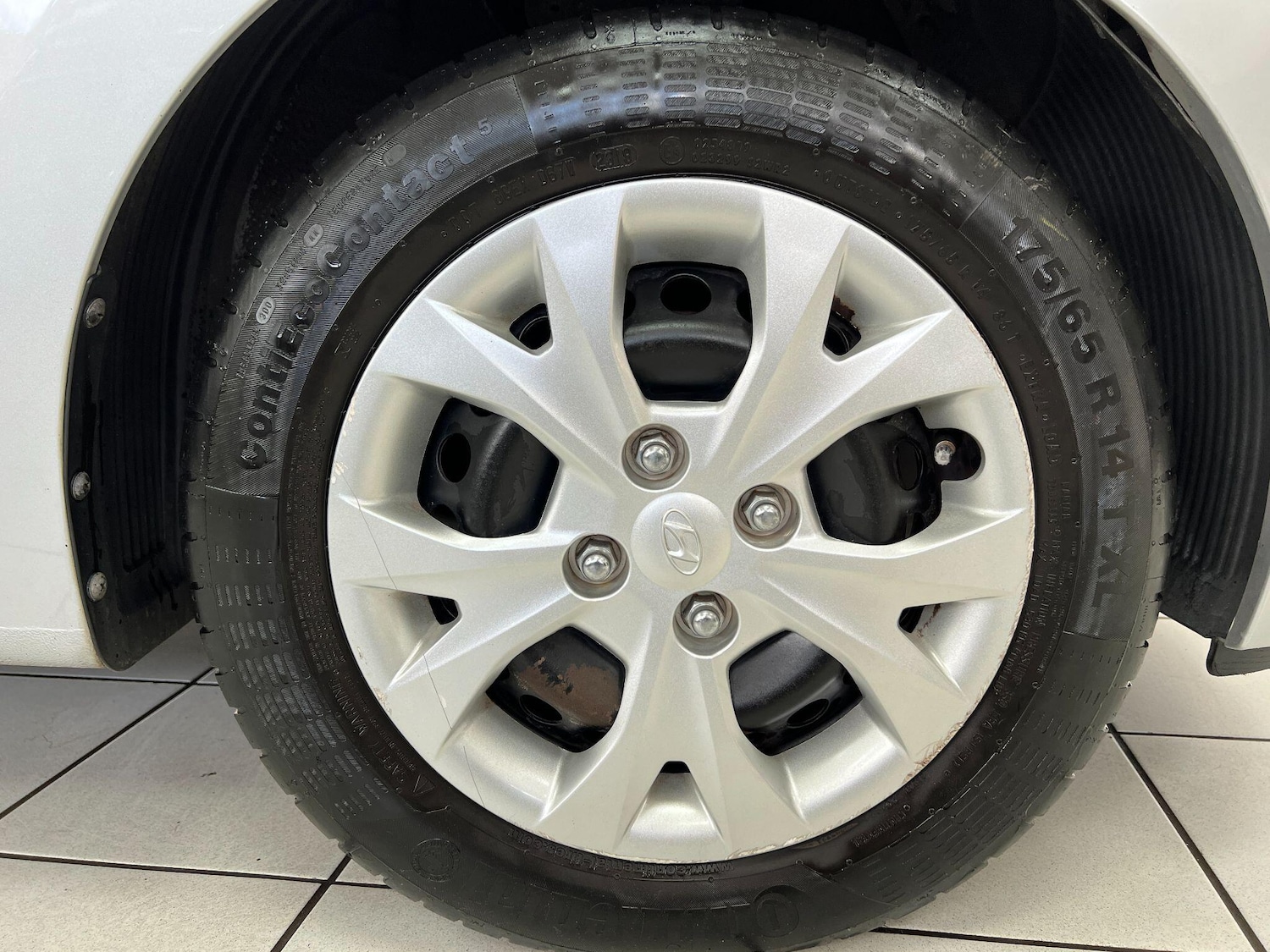 Used Hyundai i10 for sale - 77057600: Photo 40