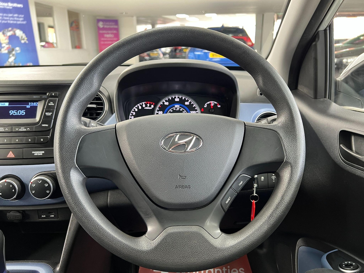 Used Hyundai i10 for sale - 77057600: Photo 50