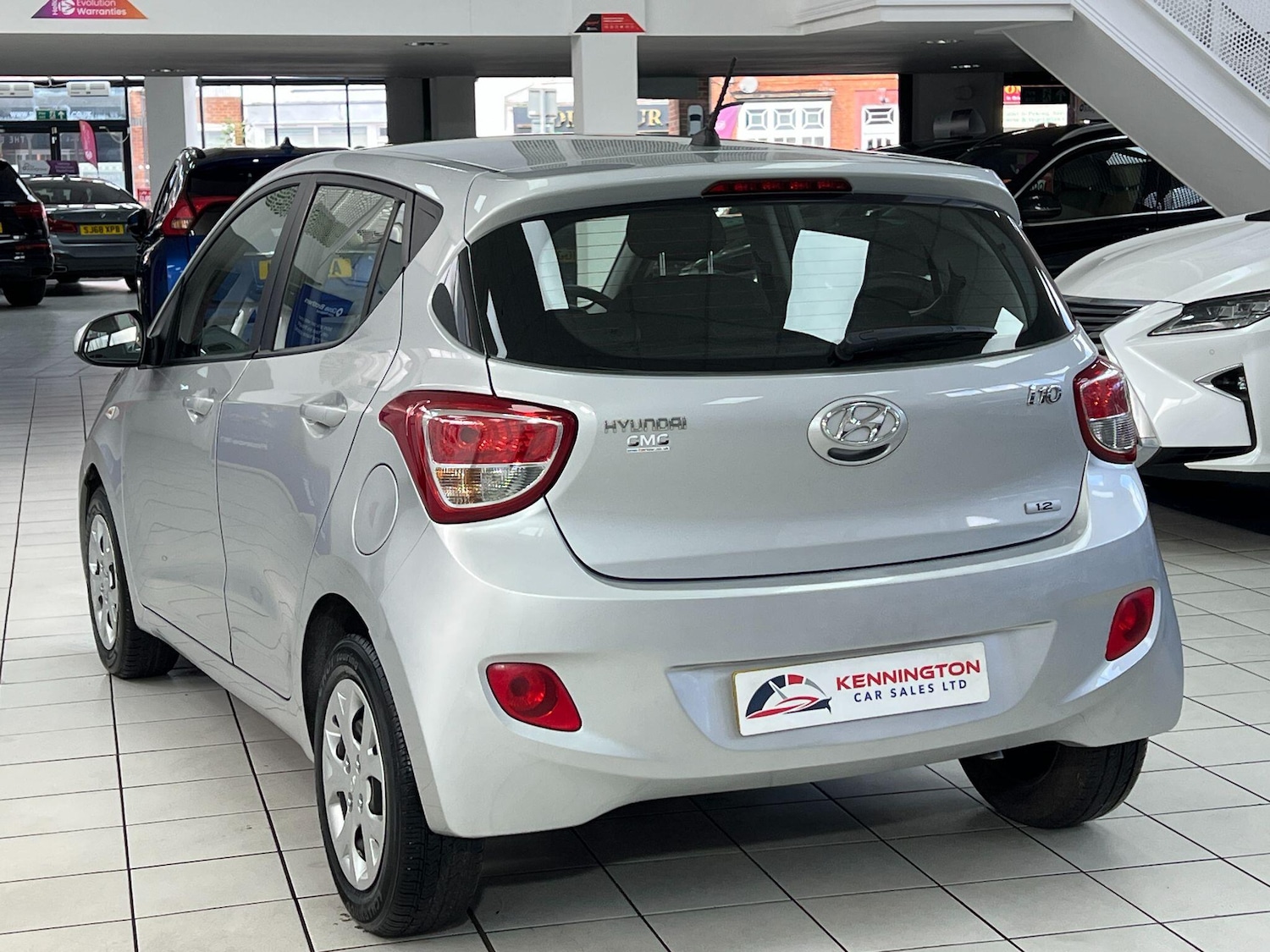 Used Hyundai i10 for sale - 77057600: Photo 8