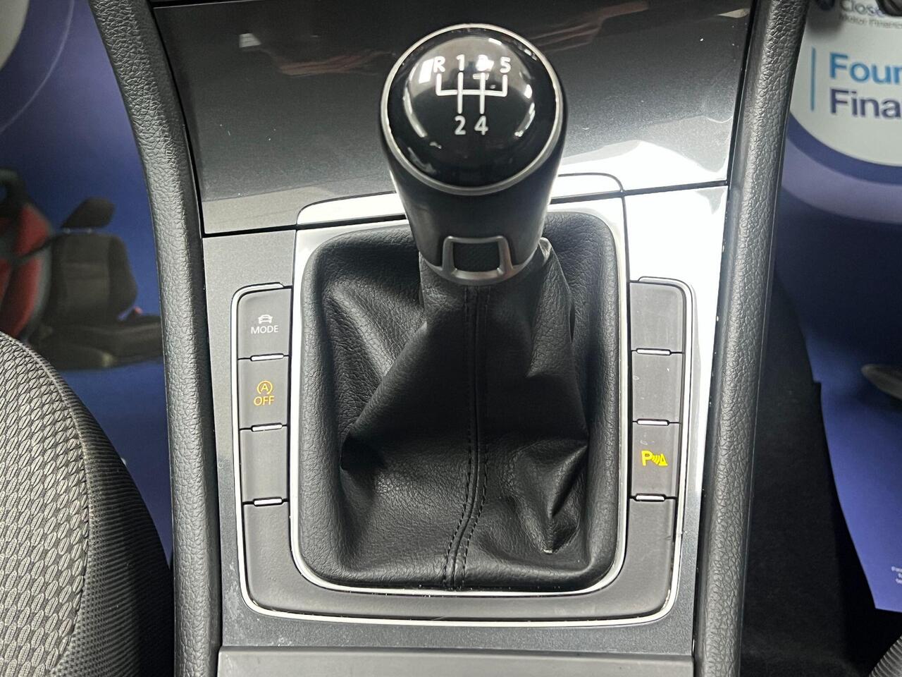 Used Volkswagen Golf 2017 for sale - 77743891: Photo 23