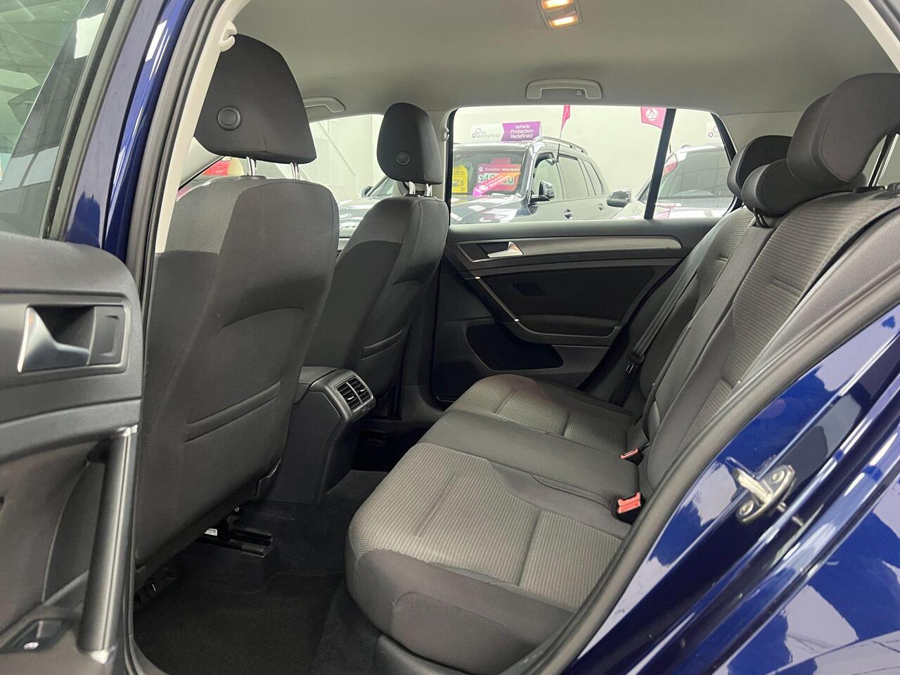 Used Volkswagen Golf 2017 for sale - 77743891: Photo 24