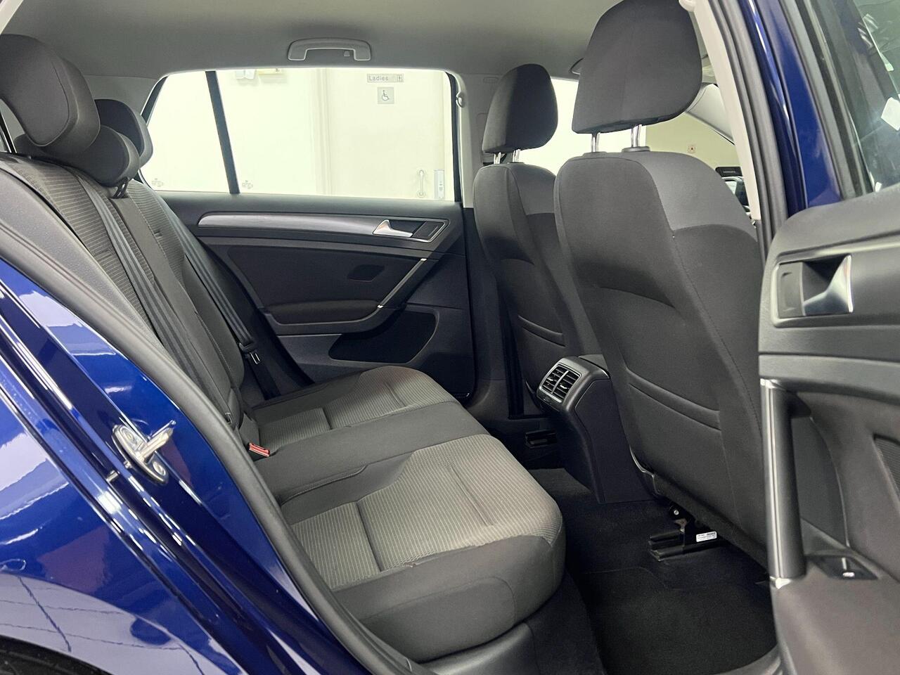 Used Volkswagen Golf 2017 for sale - 77743891: Photo 25