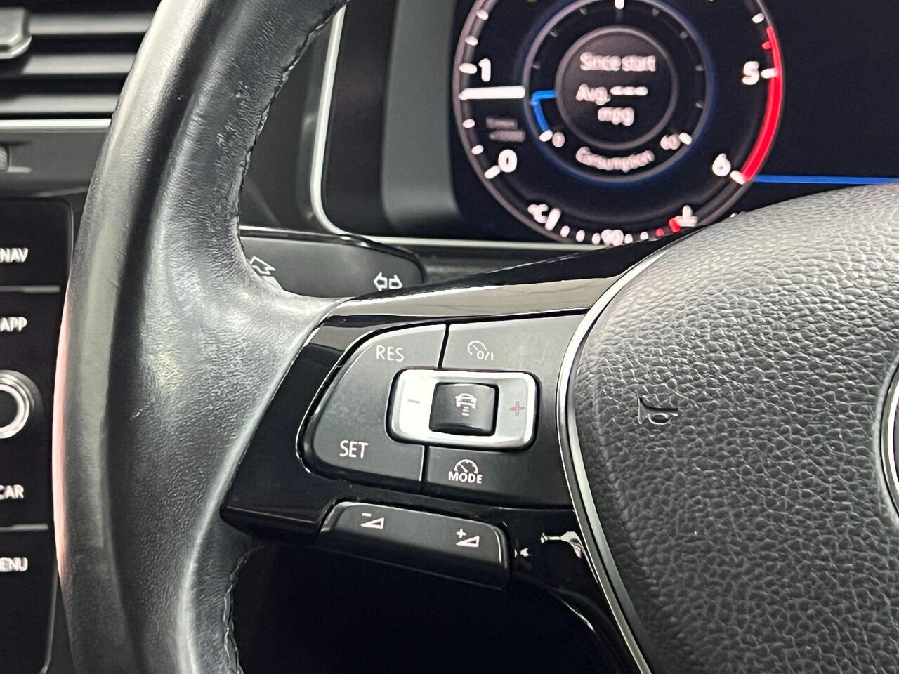 Used Volkswagen Golf 2017 for sale - 77743891: Photo 30