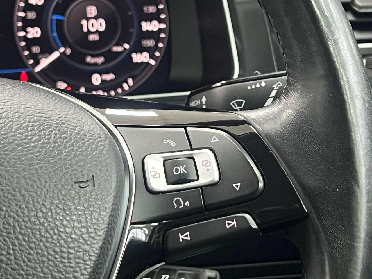 Used Volkswagen Golf 2017 for sale - 77743891: Photo 32