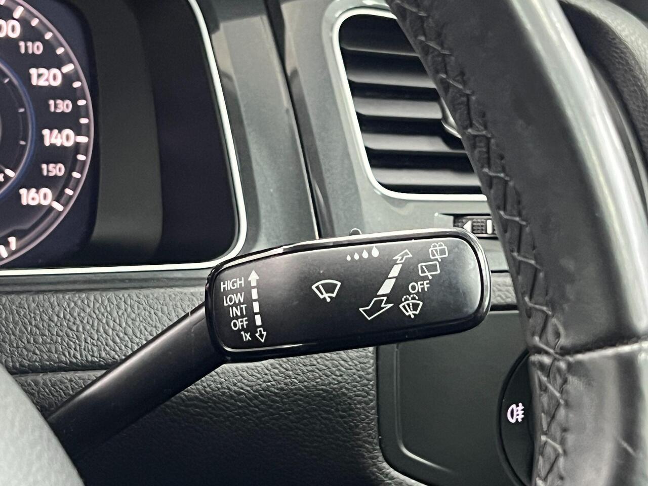 Used Volkswagen Golf 2017 for sale - 77743891: Photo 33