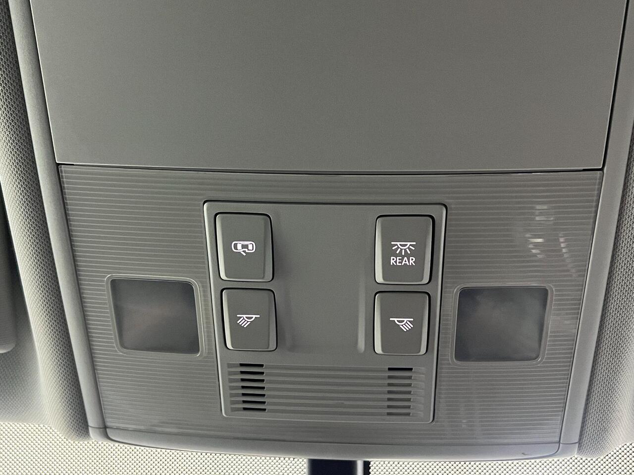 Used Volkswagen Golf 2017 for sale - 77743891: Photo 38