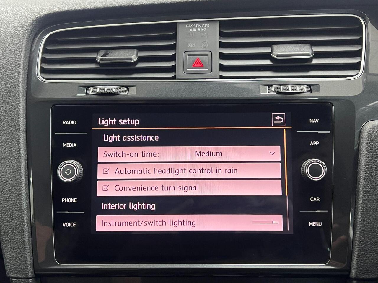 Used Volkswagen Golf 2017 for sale - 77743891: Photo 64