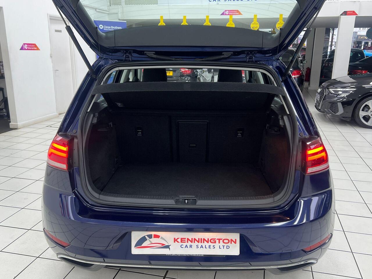 Used Volkswagen Golf 2017 for sale - 77743891: Photo 92