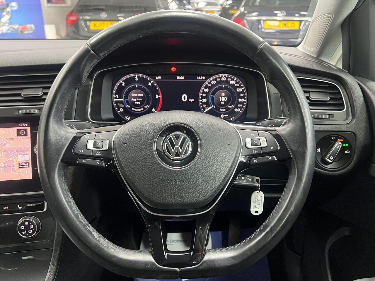 Used Volkswagen Golf 2017 for sale - 77743891: Photo 94