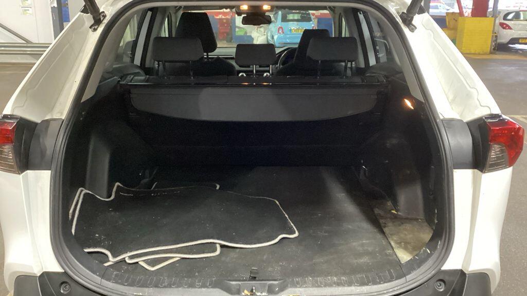 Used Toyota RAV4 2020 for sale - 77658929: Photo 18