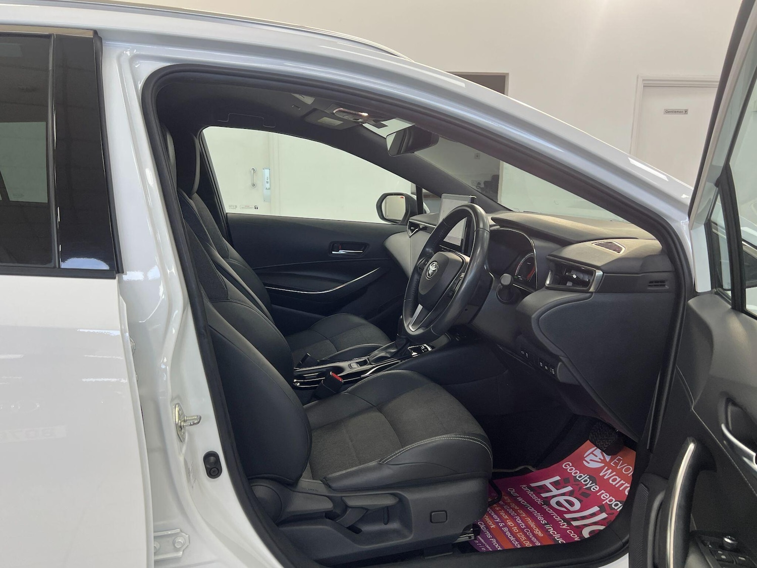 Used Toyota Corolla 2023 for sale - 76898345: Photo 19