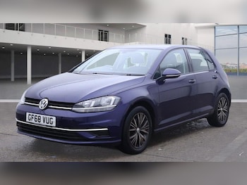 Used Volkswagen Golf 2018 for sale - 76899525: Photo