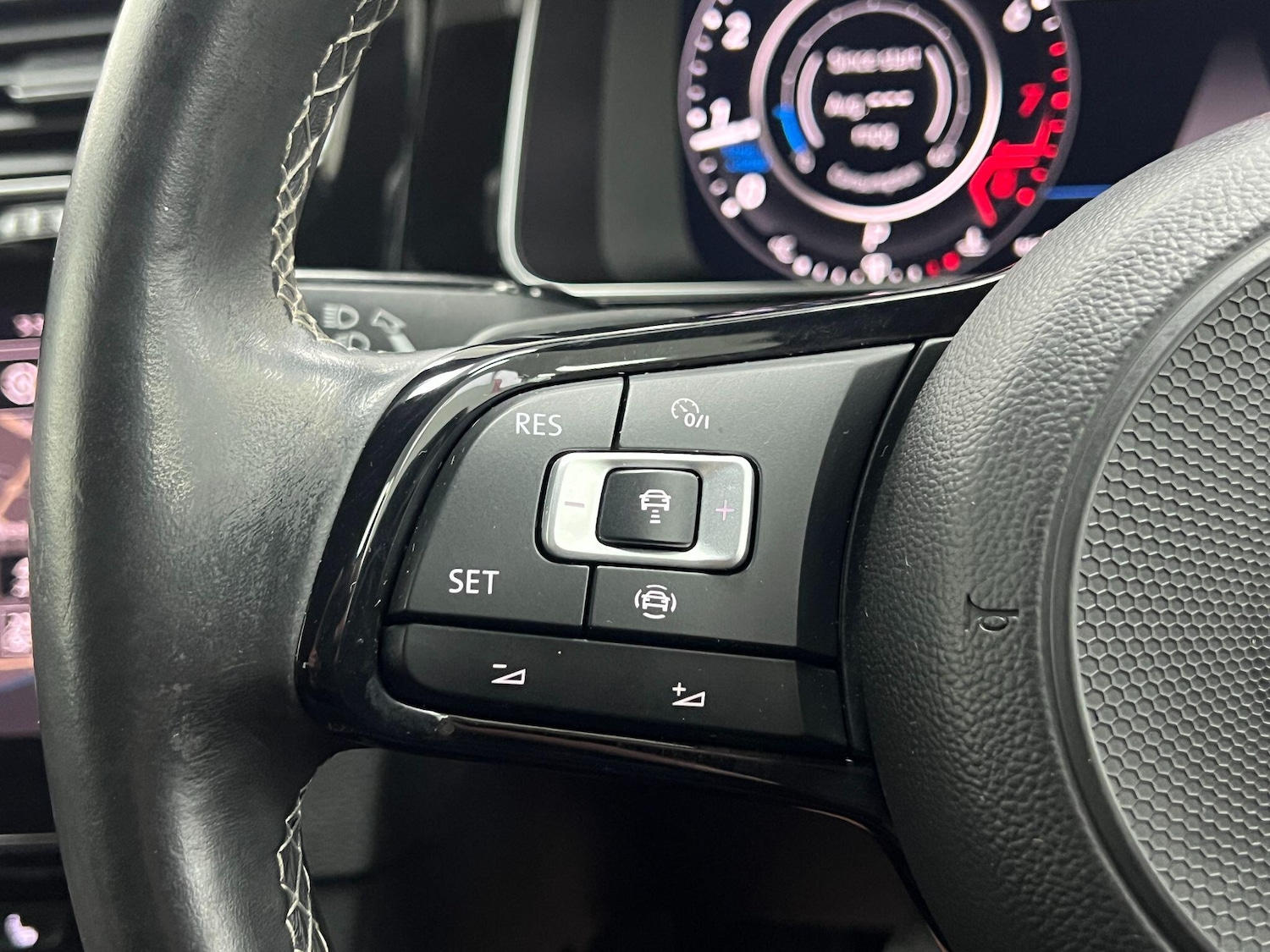 Used Volkswagen Golf 2019 for sale - 77040515: Photo 27