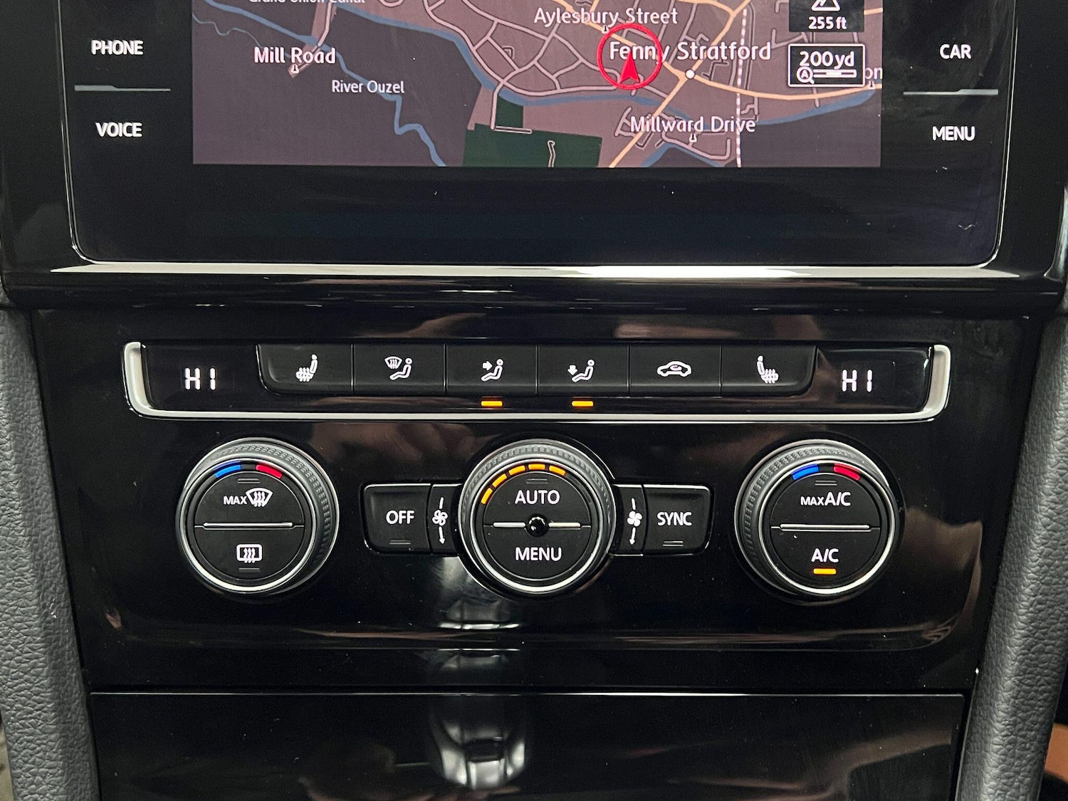 Used Volkswagen Golf 2019 for sale - 77040515: Photo 3