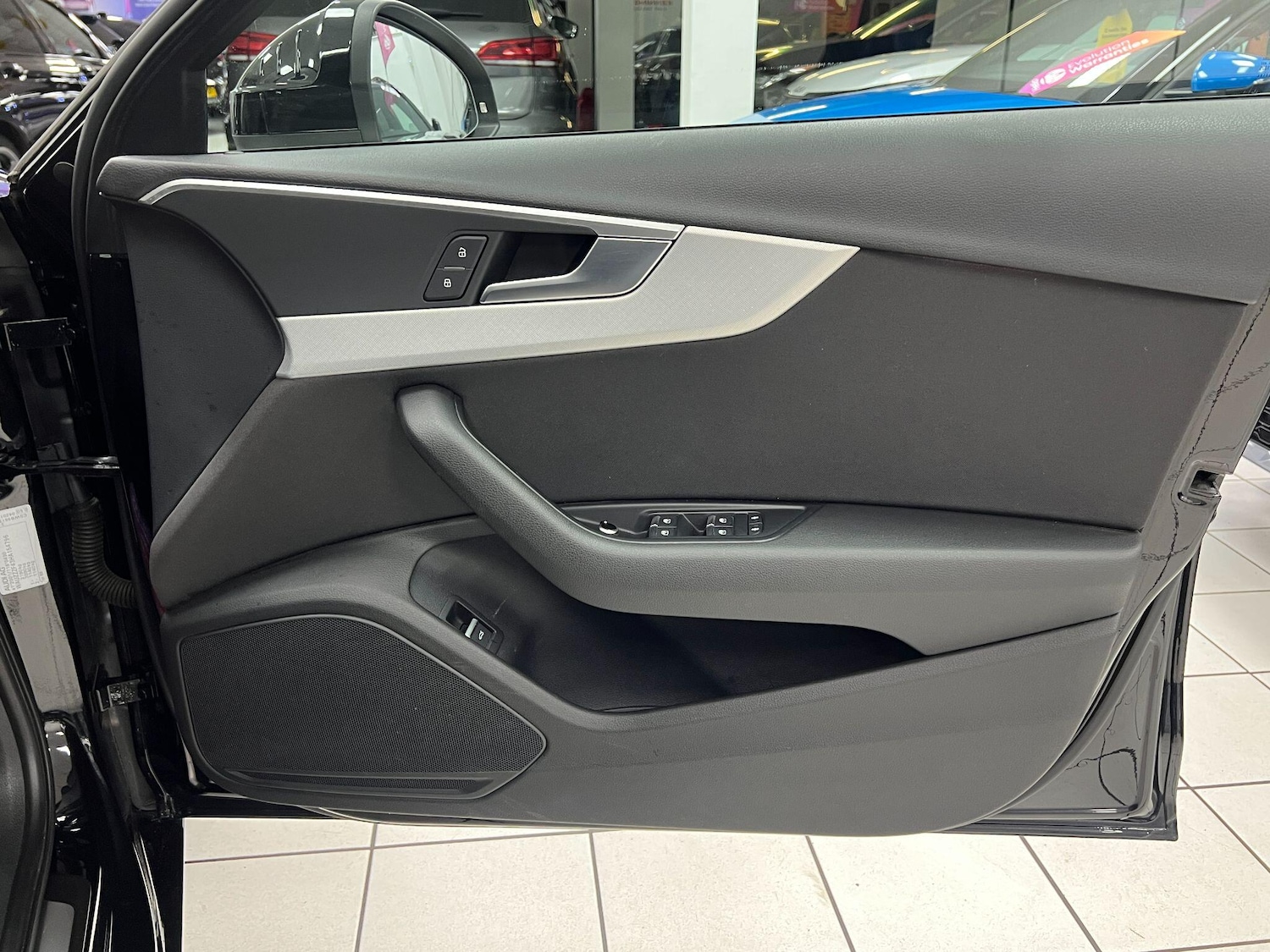 Used Audi A4 2017 for sale - 77559478: Photo 32