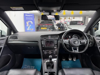 Used Volkswagen Golf 2016 for sale - 78246452: Photo