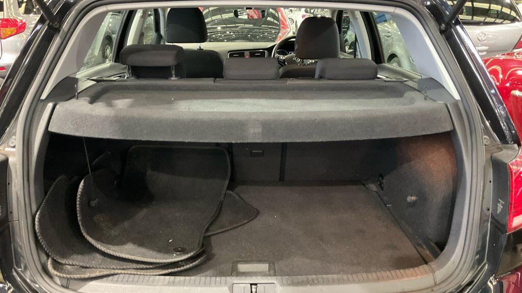 Used Volkswagen Golf 2017 for sale - 77658547: Photo 16