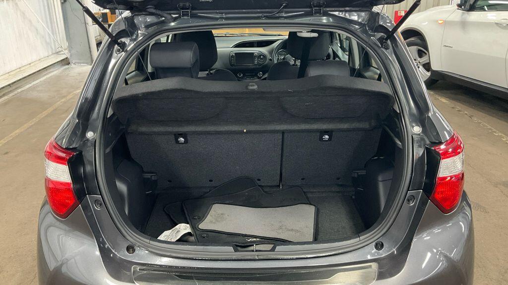 Used Toyota Yaris 2019 for sale - 77040937: Photo 22