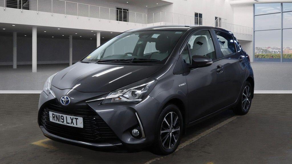 Used Toyota Yaris 2019 for sale - 77040937: Photo 3