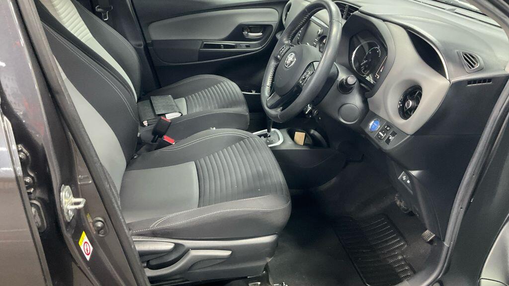 Used Toyota Yaris 2019 for sale - 77040937: Photo 9