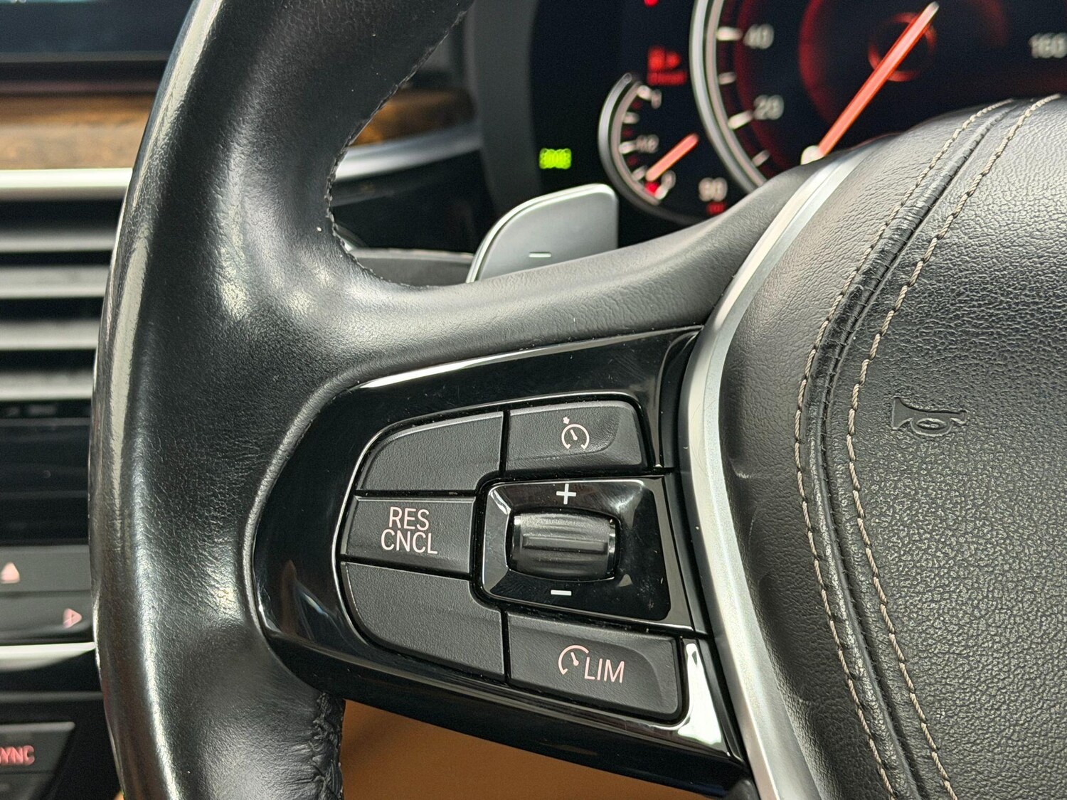 Used BMW 5 Series 2017 for sale - 77585623: Photo 24