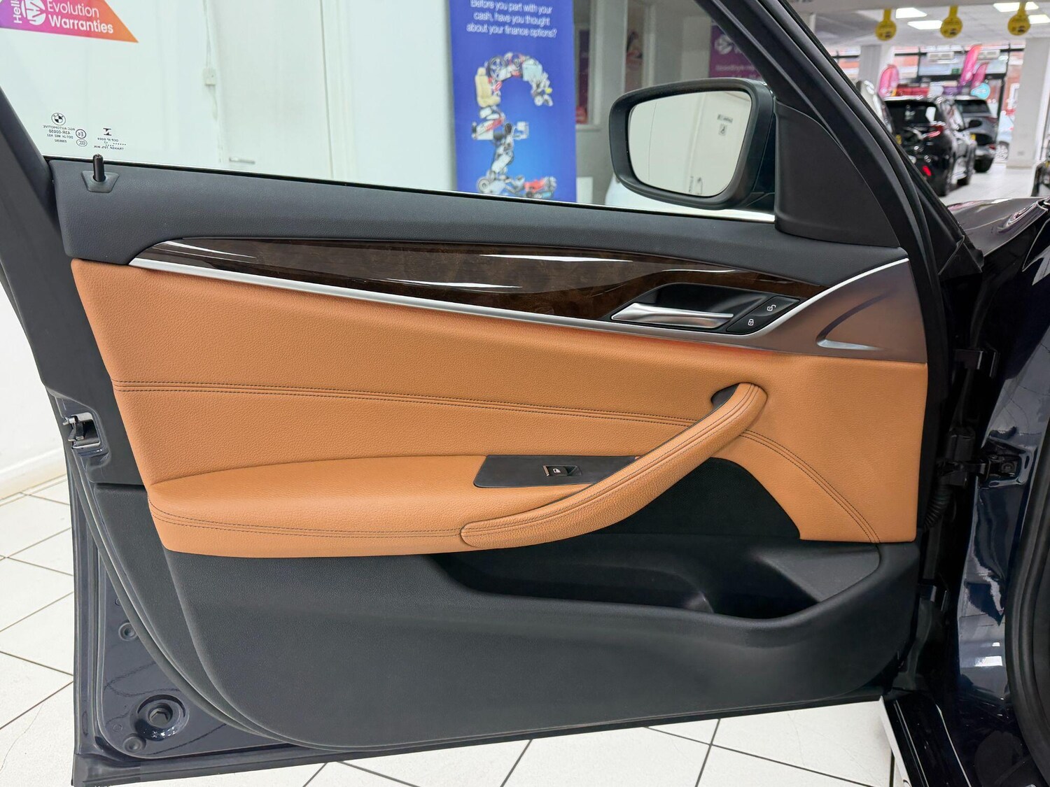 Used BMW 5 Series 2017 for sale - 77585623: Photo 28