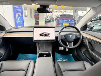 Used Tesla Model 3 2023 for sale - 79108063: Photo