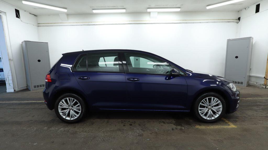 Used Volkswagen Golf 2017 for sale - 77330630: Photo 16