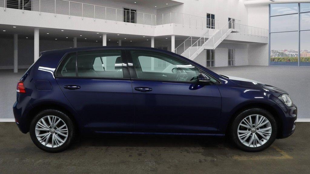 Used Volkswagen Golf 2017 for sale - 77330630: Photo 18