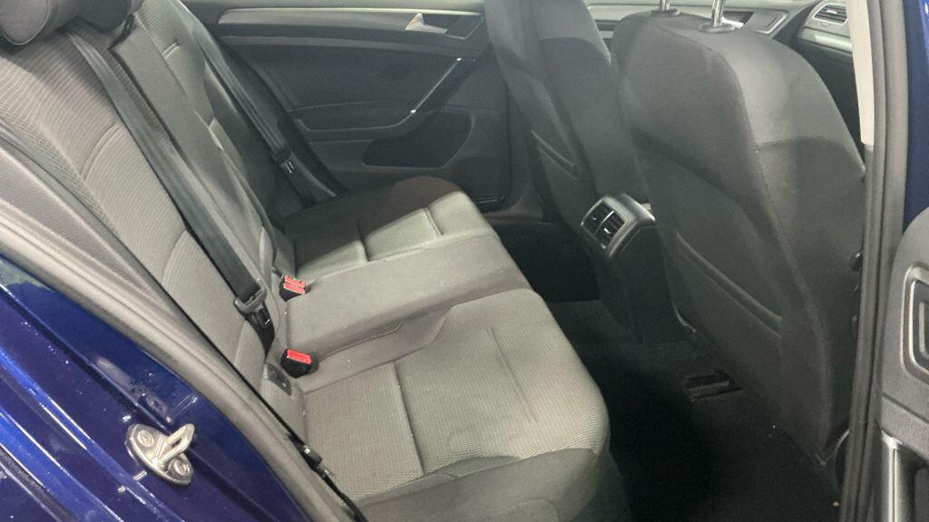 Used Volkswagen Golf 2017 for sale - 77330630: Photo 25