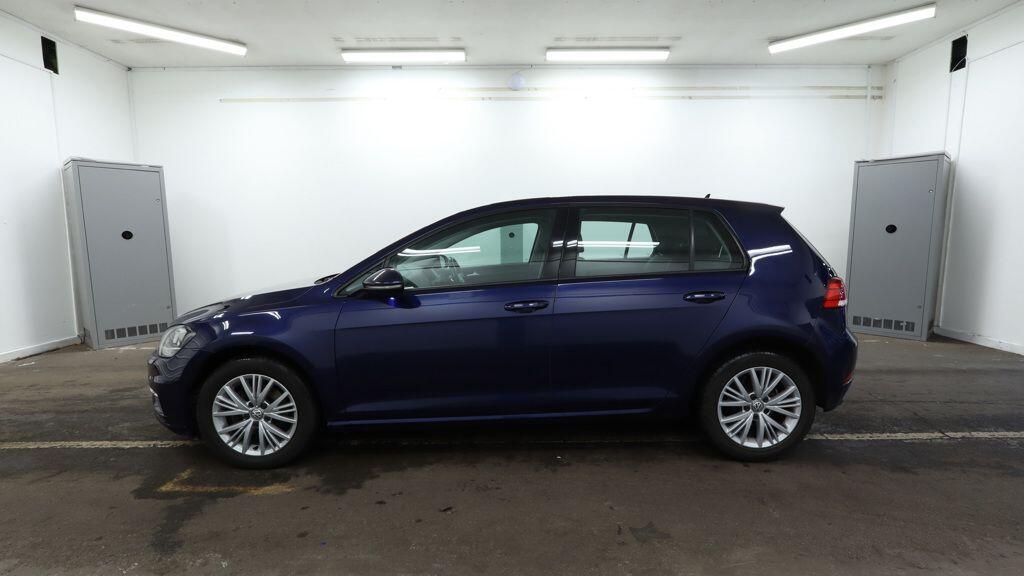 Used Volkswagen Golf 2017 for sale - 77330630: Photo 7