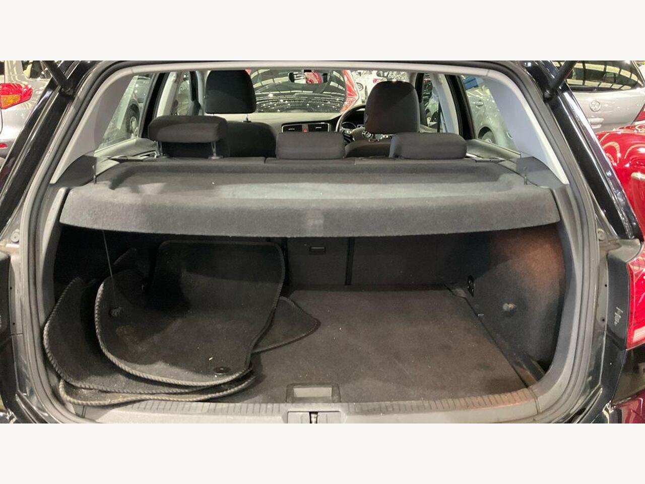 Used Volkswagen Golf 2017 for sale - 77795426: Photo 16