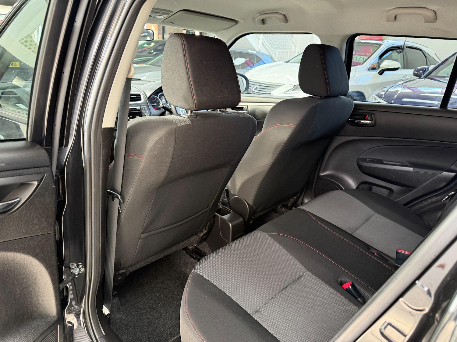 Used Suzuki Swift 2014 for sale - 77057530: Photo 25