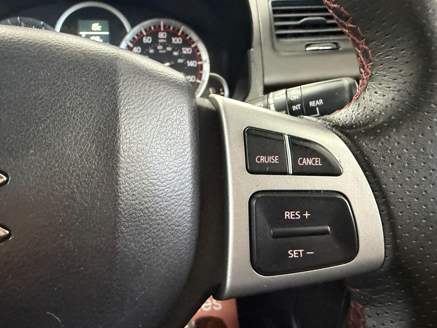 Used Suzuki Swift 2014 for sale - 77057530: Photo 29