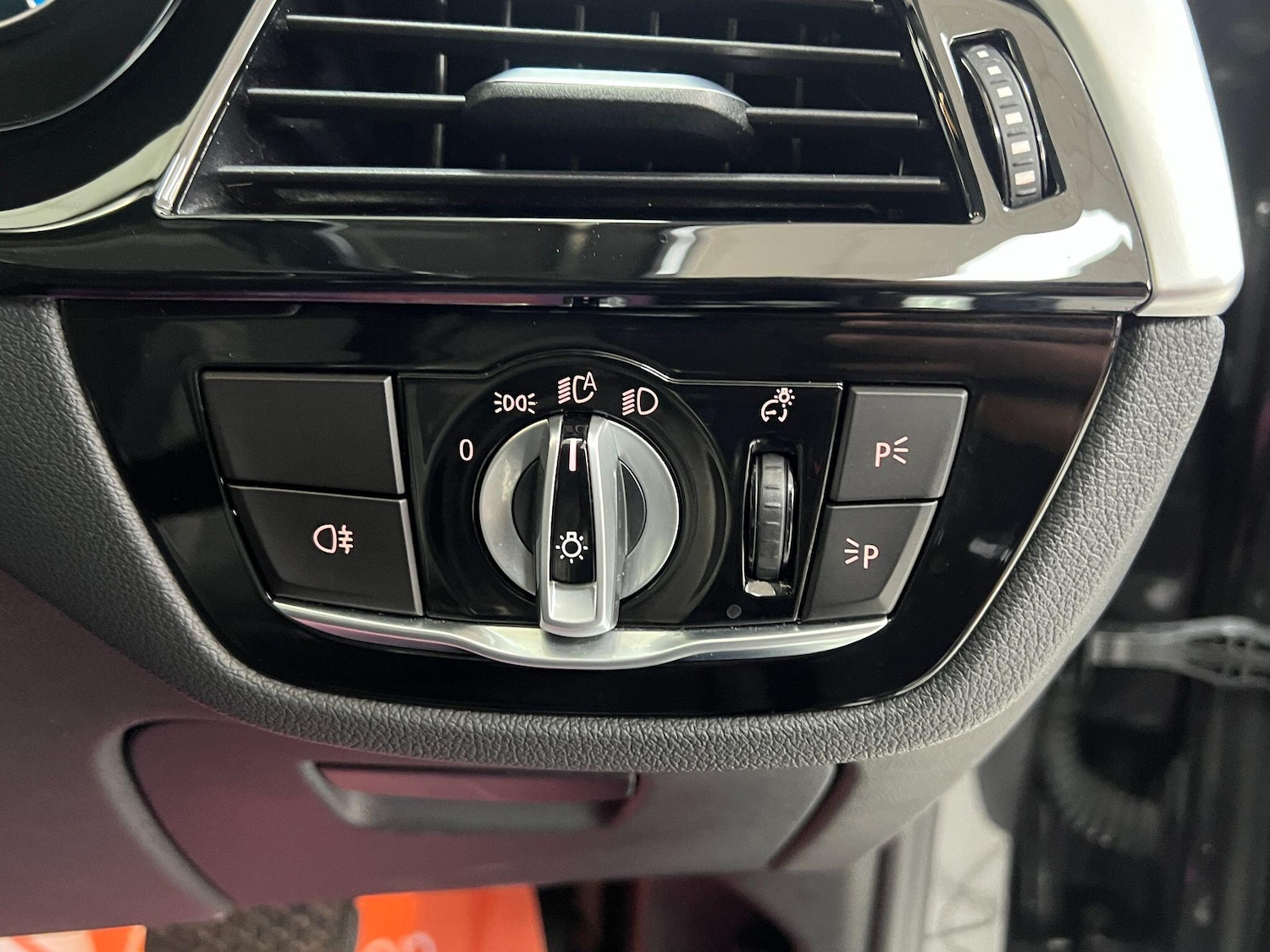 Used BMW 5 Series 2017 for sale - 77559485: Photo 25