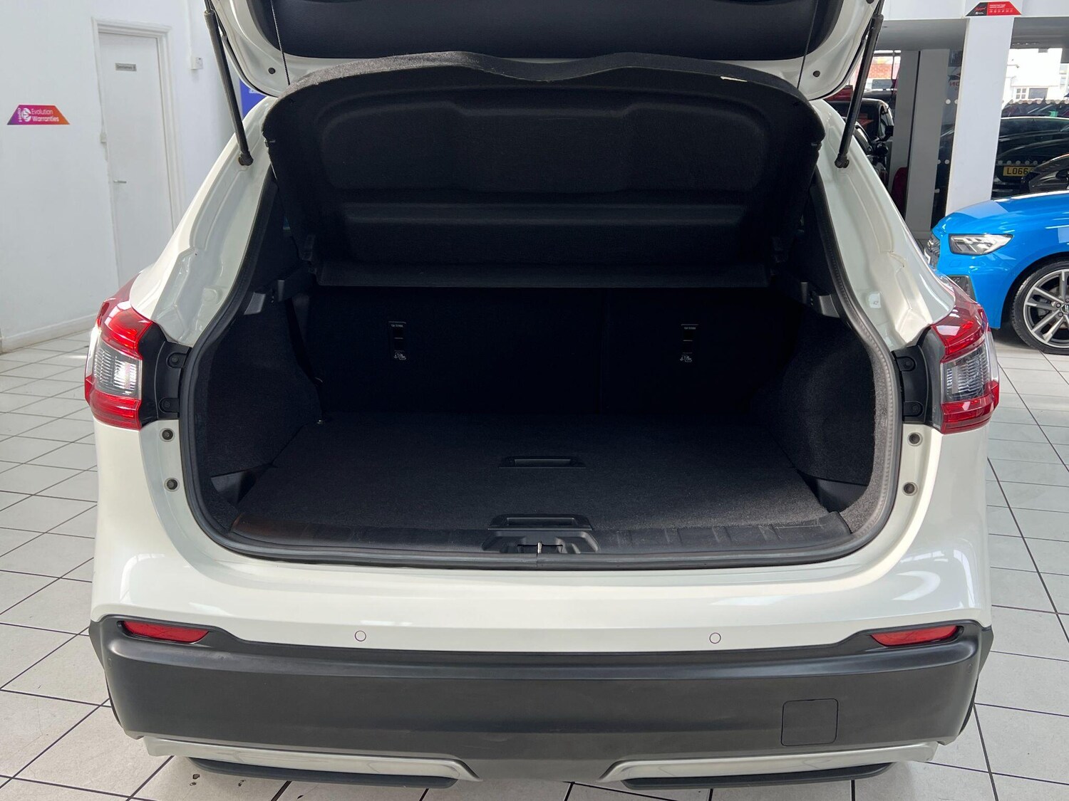 Used Nissan Qashqai 2018 for sale - 76898456: Photo 77