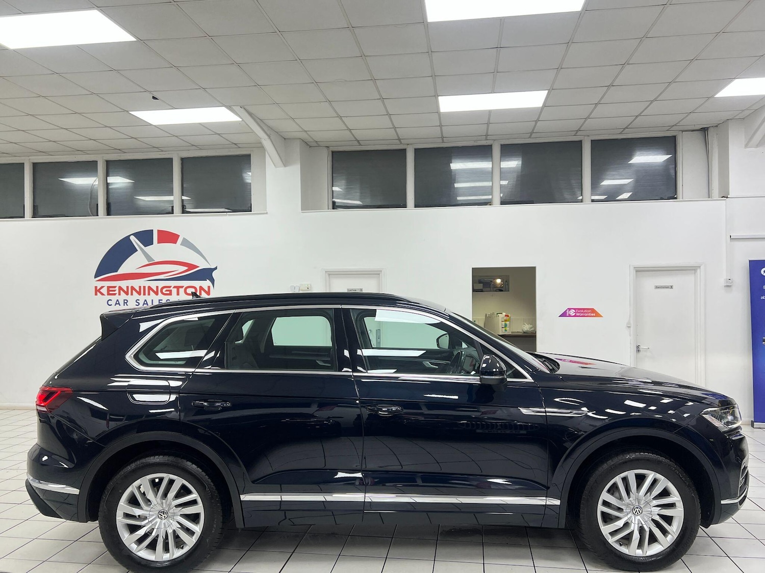 Used Volkswagen Touareg 2019 for sale - 77060341: Photo 15