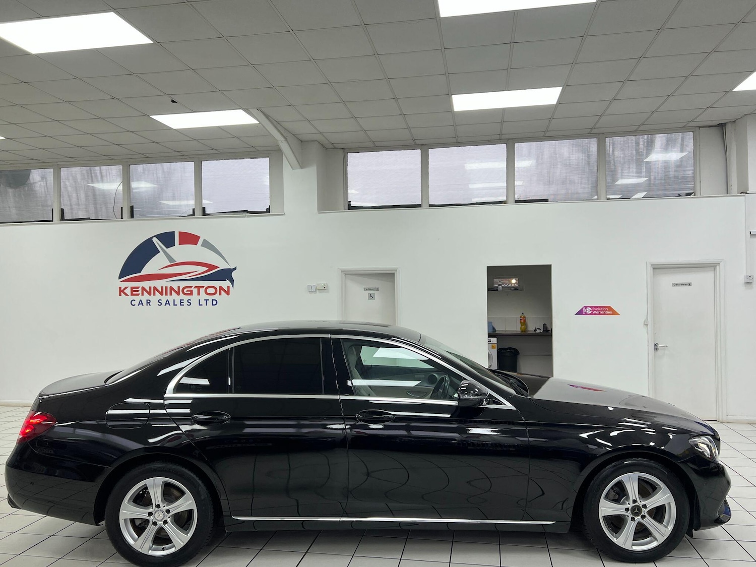 Used Mercedes-Benz E Class 2016 for sale - 77040513: Photo 17