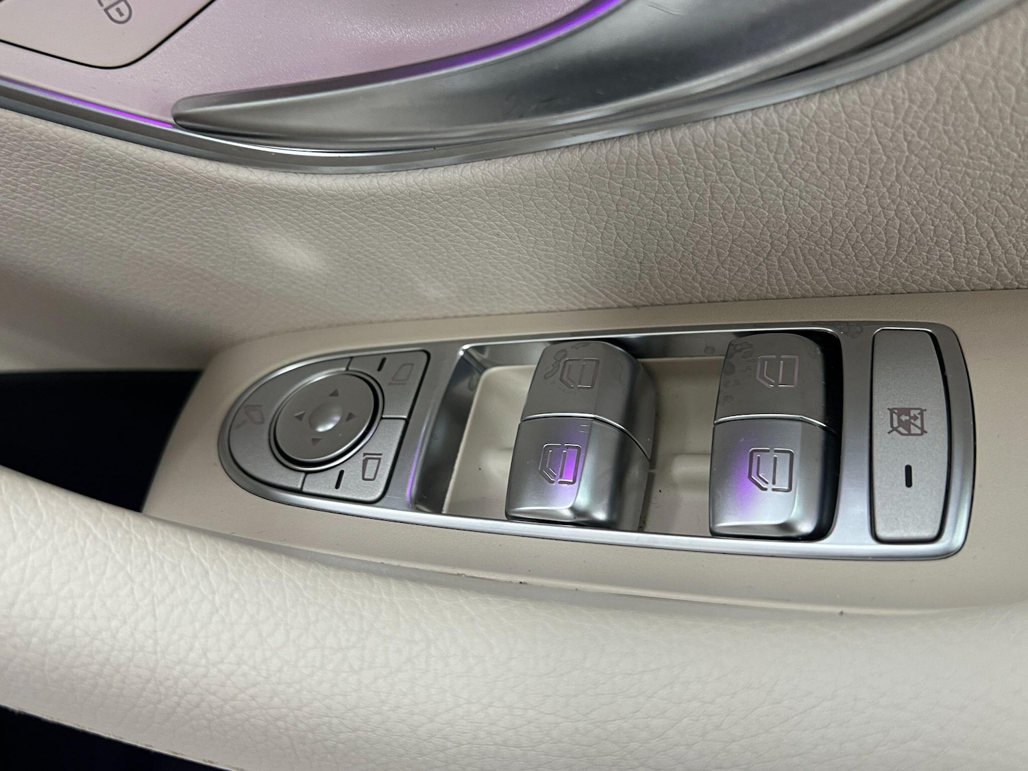 Used Mercedes-Benz E Class 2016 for sale - 77040513: Photo 24