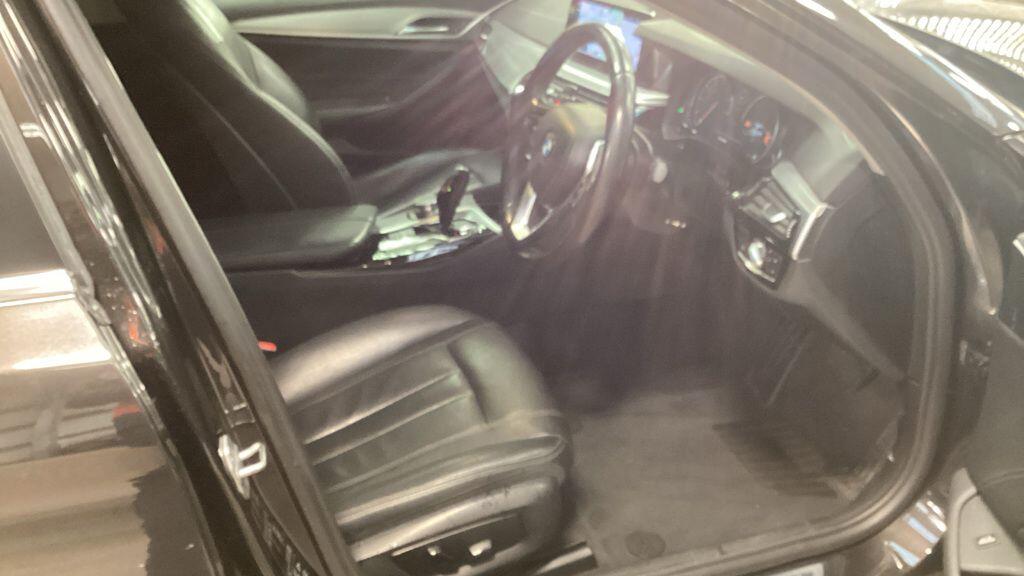 Used BMW 5 Series 2017 for sale - 77658940: Photo 10