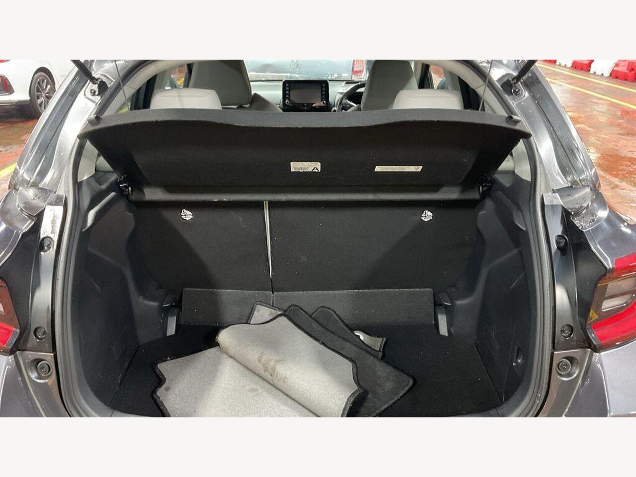 Used Toyota Yaris 2021 for sale - 77743923: Photo 12