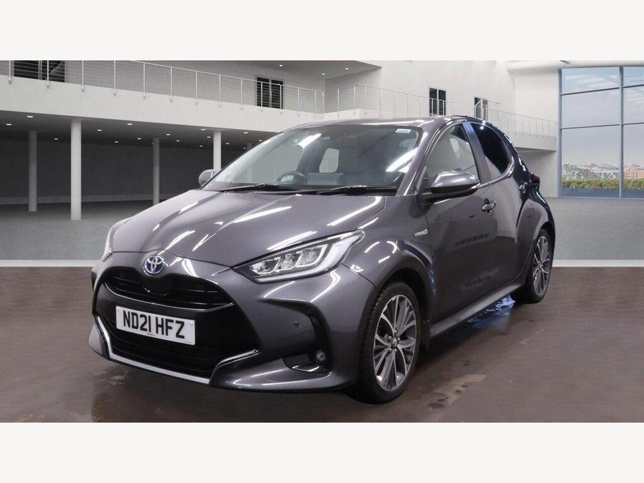 Used Toyota Yaris 2021 for sale - 77743923: Photo 2