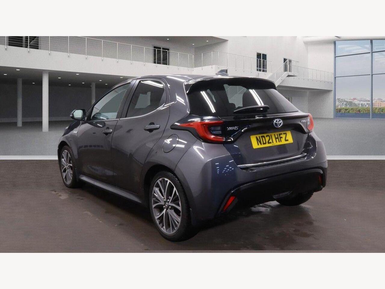 Used Toyota Yaris 2021 for sale - 77743923: Photo 3