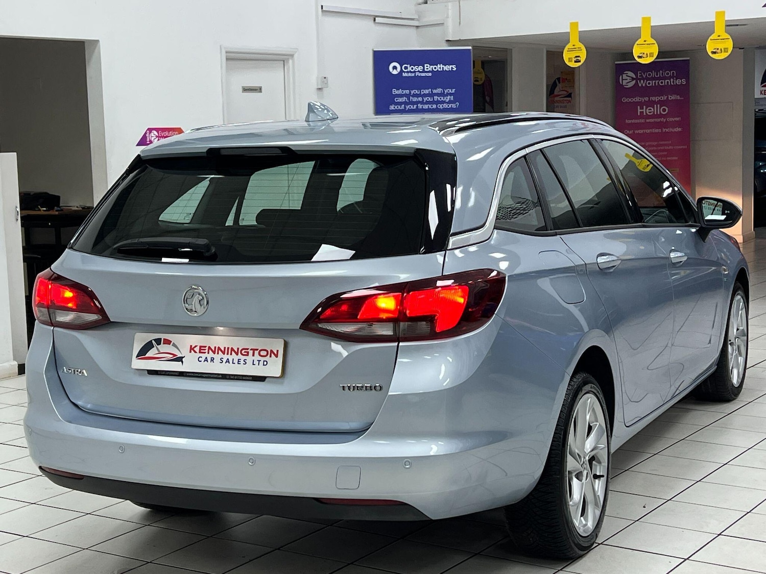 Used Vauxhall Astra 2017 for sale - 76953197: Photo 17