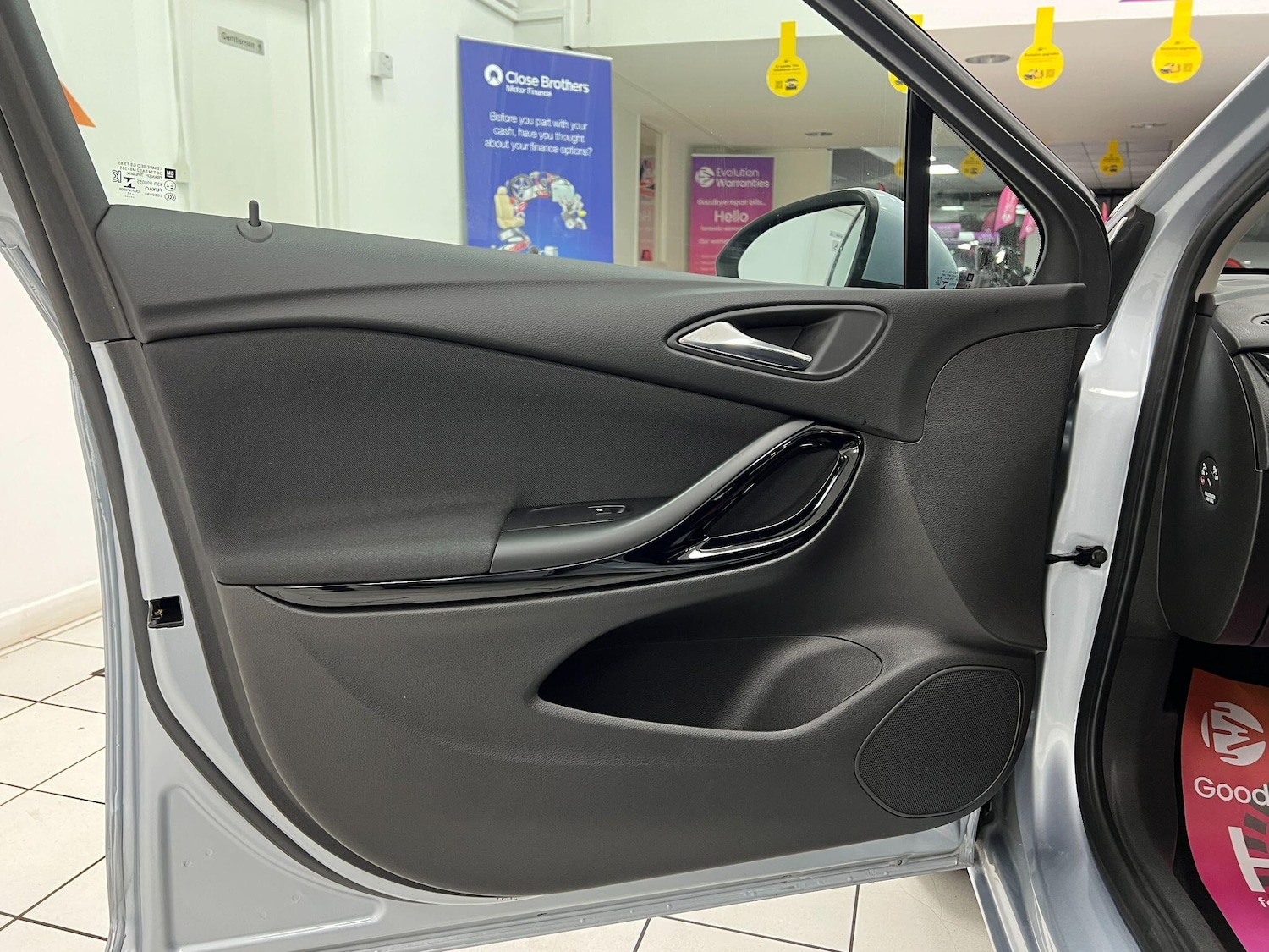 Used Vauxhall Astra 2017 for sale - 76953197: Photo 32