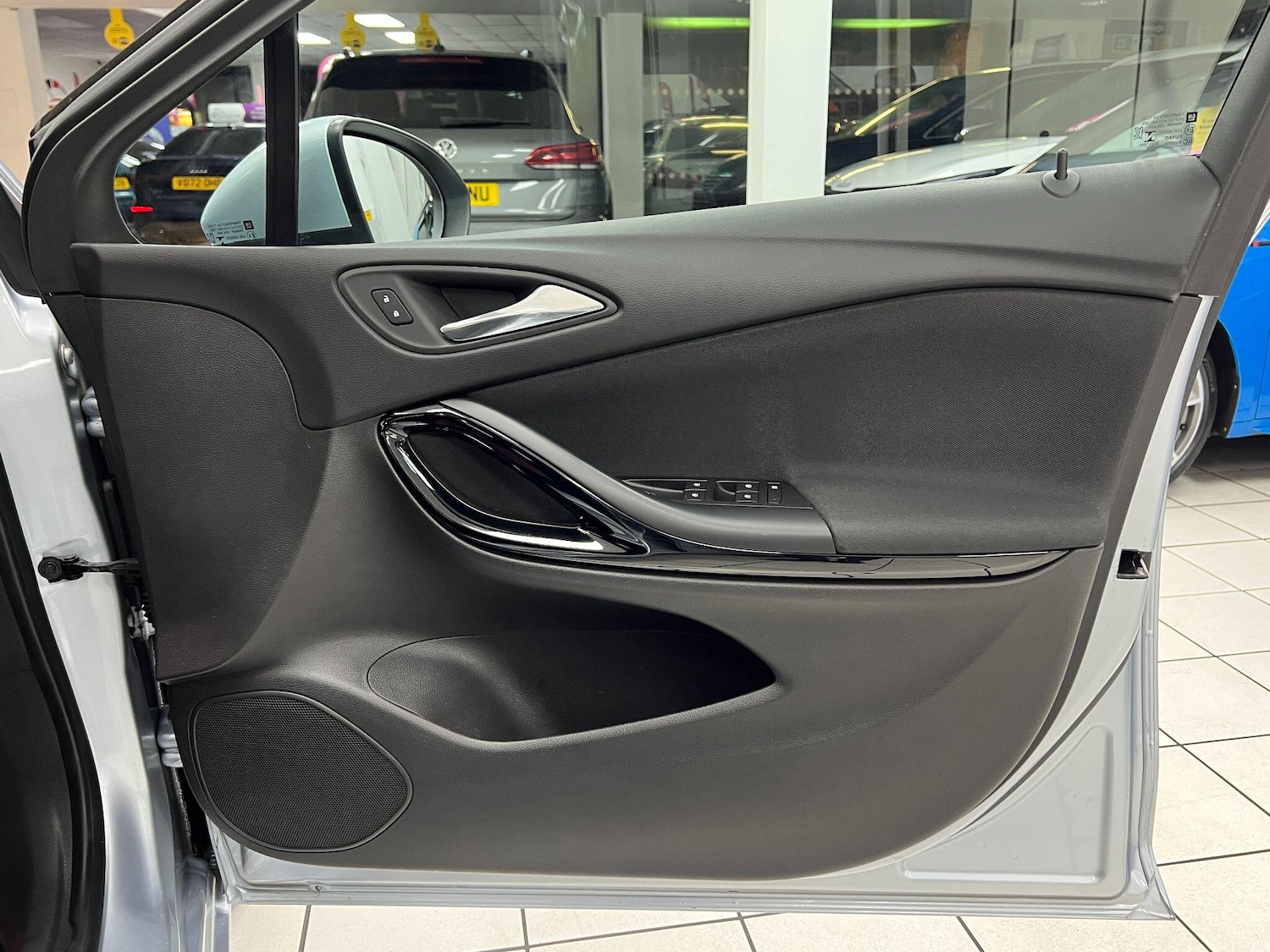 Used Vauxhall Astra 2017 for sale - 76953197: Photo 35